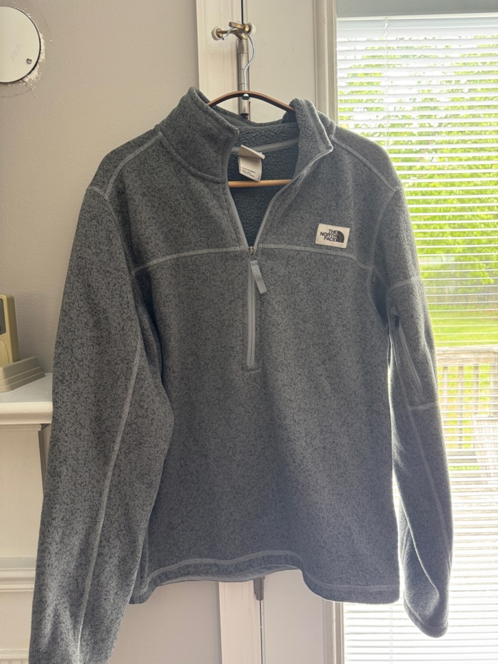 The North Face Men's Heather Gray Half-Zip Fleece Pullover